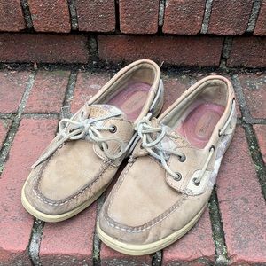 Used Sperry boat shoes size 9.5